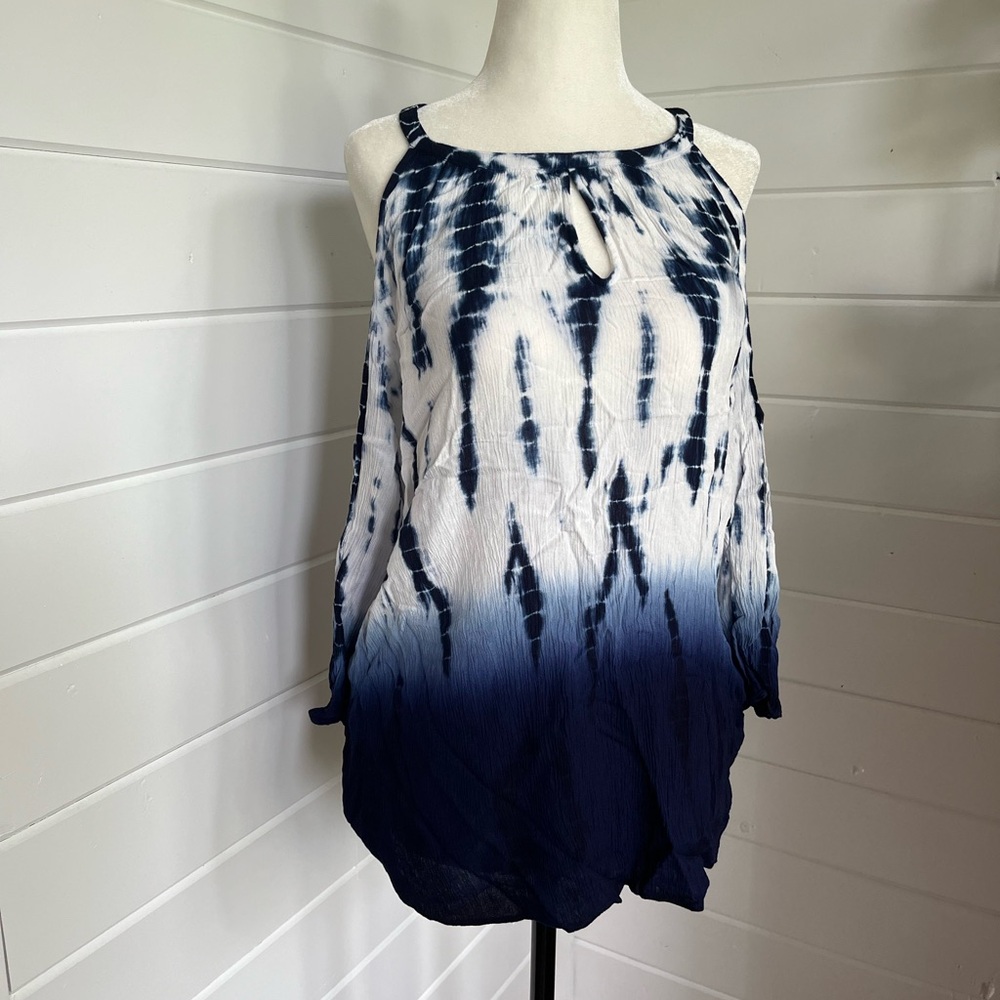 Reitman’s Size XL Cold-shoulder “Tie-dye” navy & white blouse , EUC. Super cute!